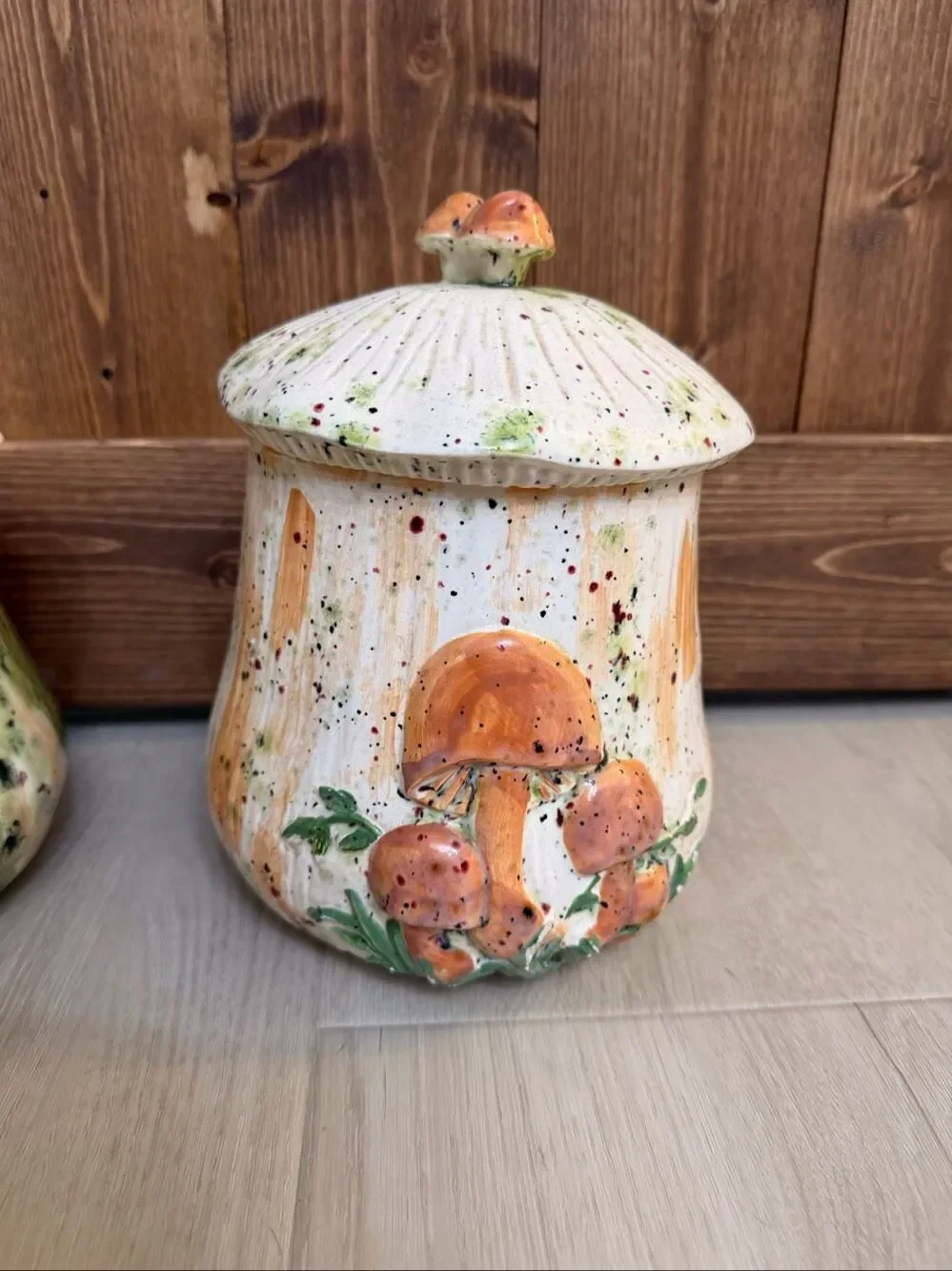 Arnels vintage ceramic
